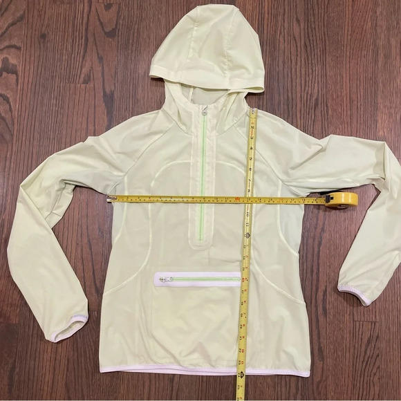 Lululemon Bright Yellow Lightweight Jacket - Picture 5 of 8